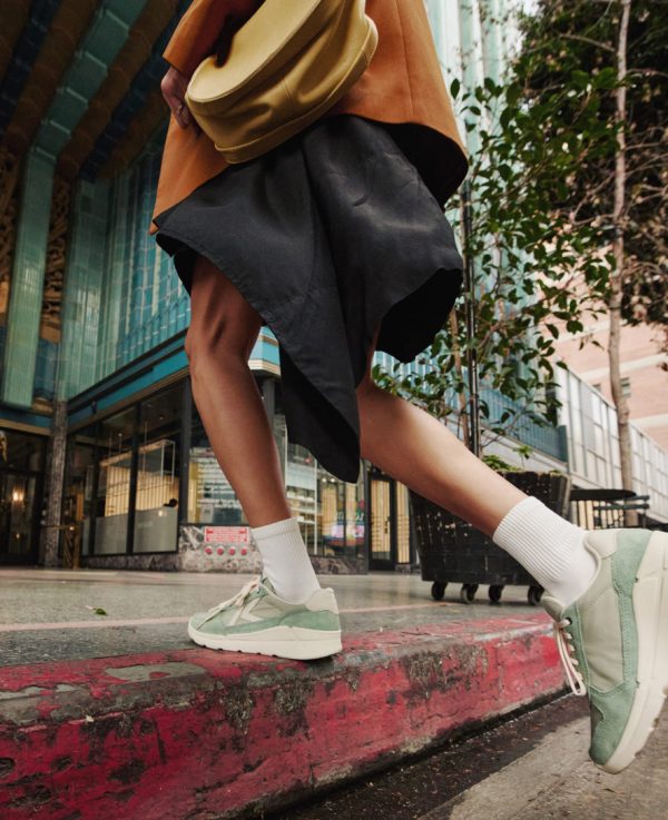 Women's KM2 Jogger  |  Huckleberry/Birch
